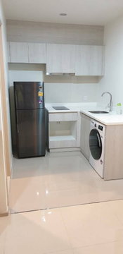 1Bed | 1Bath | MRT Phetchaburi | 36sqm | THB 17,000/mo | Fl.8 — Life Asoke Bangkok