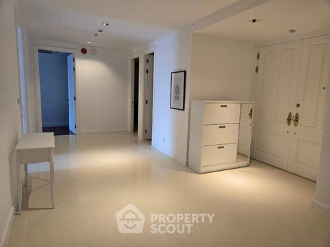 3-BR Condo at Athenee Residence near BTS Phloen Chit (ID 2562112)