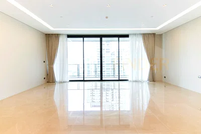 คอนโดให้เช่า : The Residences at Sindhorn Kempinski Hotel Bangkok 3 bedrooms, for rent