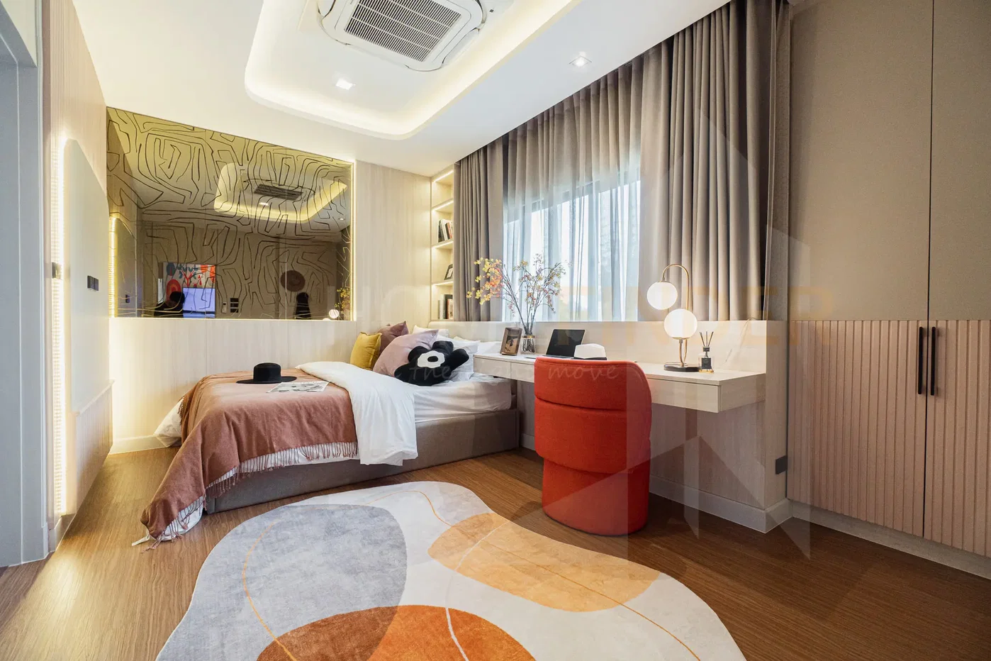 picture Venue ID Motorway-Rama 9 4 bedrooms, for sale - 6/10