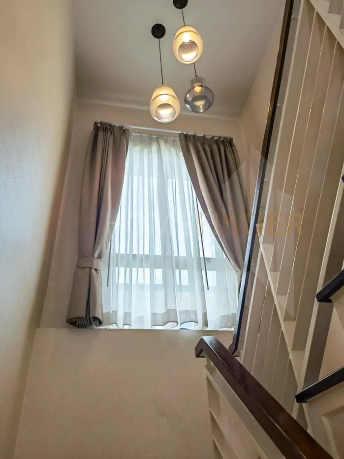 picture Setthasiri Krungthep Kreetha 4 bedrooms, for rent - 8/11