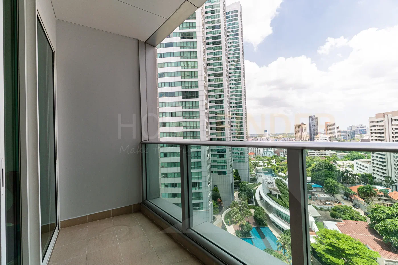 picture Millennium Residence 3 bedrooms, for rent - 14/14