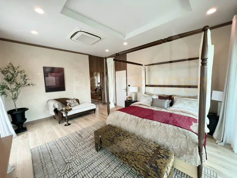 picture Burasiri Krungthep Kreetha 5 bedrooms, for rent - 7/12