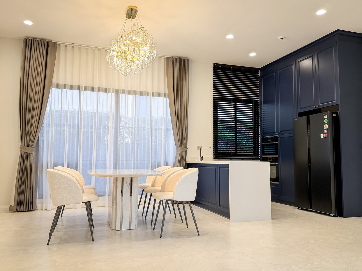 picture Narasiri Phahon - Watcharapol 4 bedrooms, for rent - 8/24