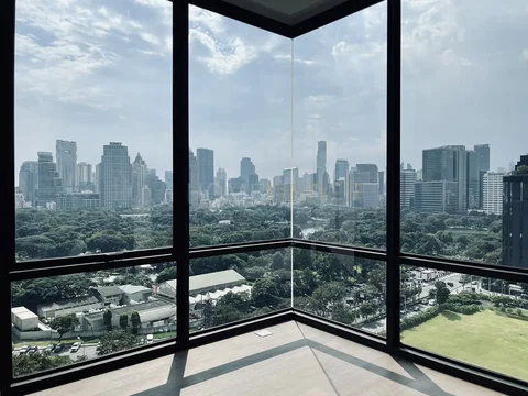 Muniq Langsuan 2 bedrooms, for rent