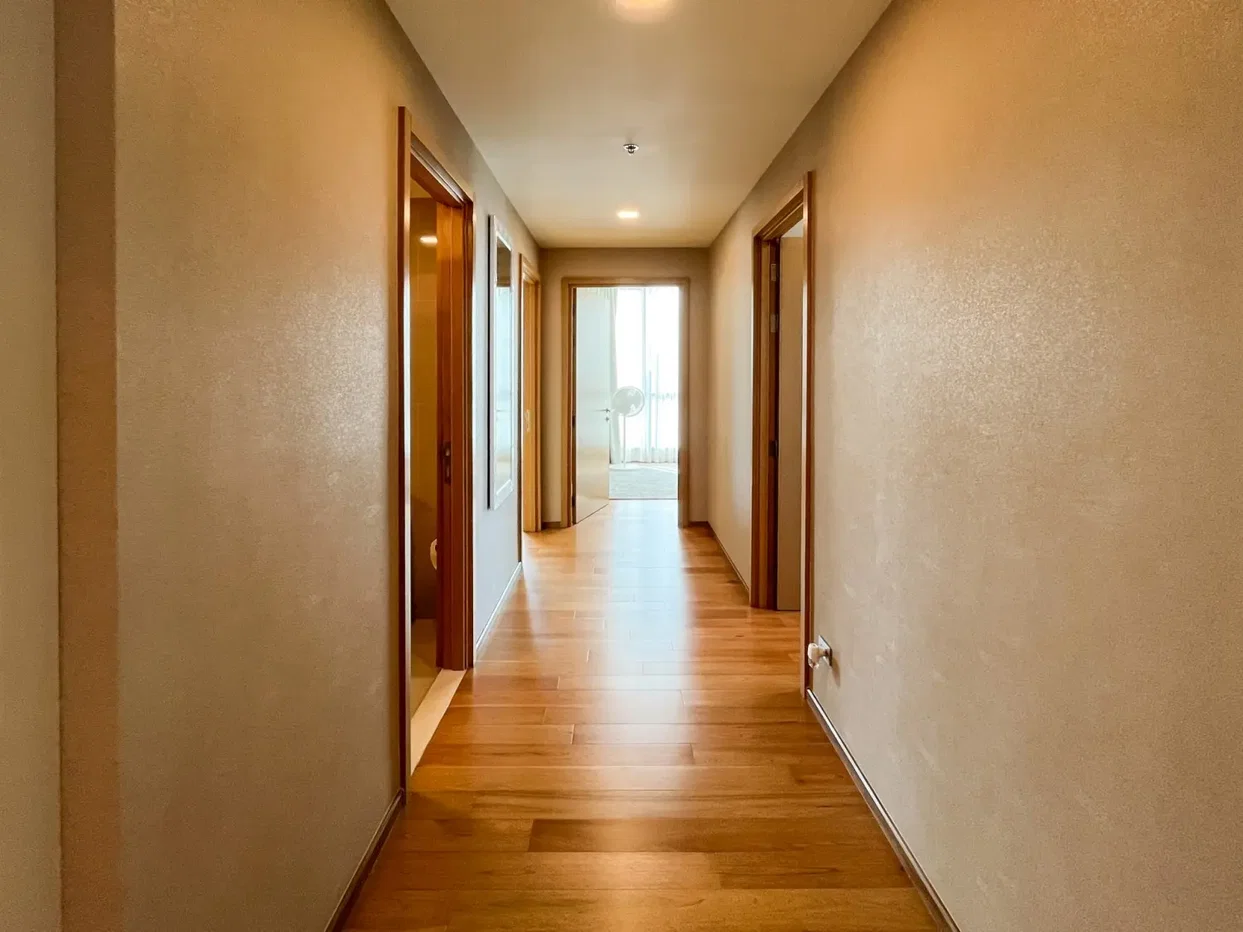 picture Hyde Sukhumvit 13 3 bedrooms, for sale - 4/10