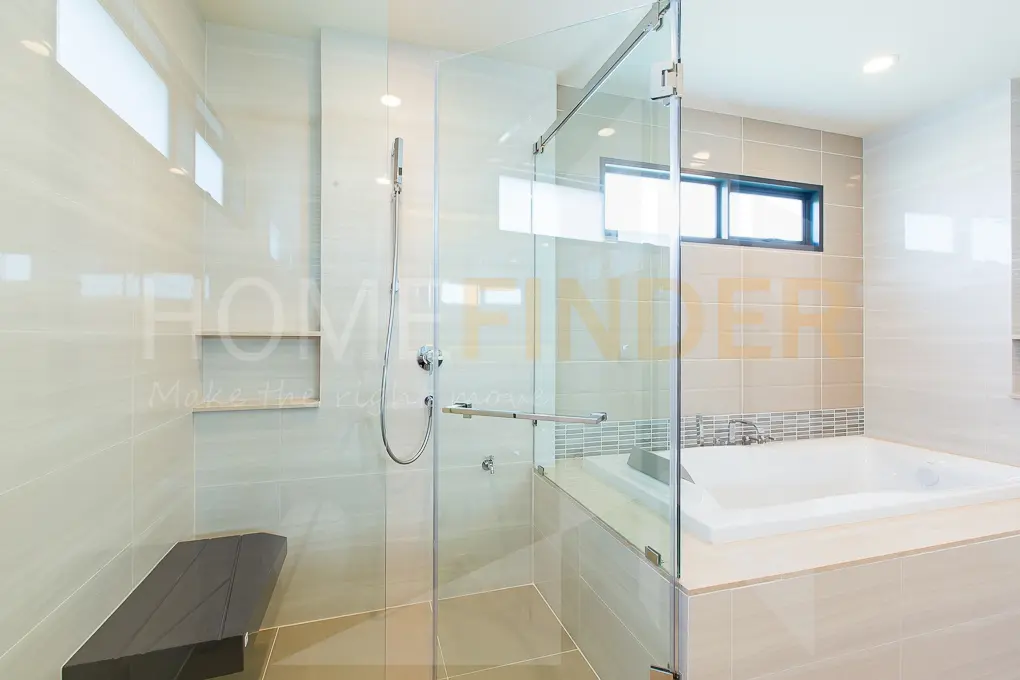 picture Setthasiri Pattanakarn 4 bedrooms, for rent - 12/12