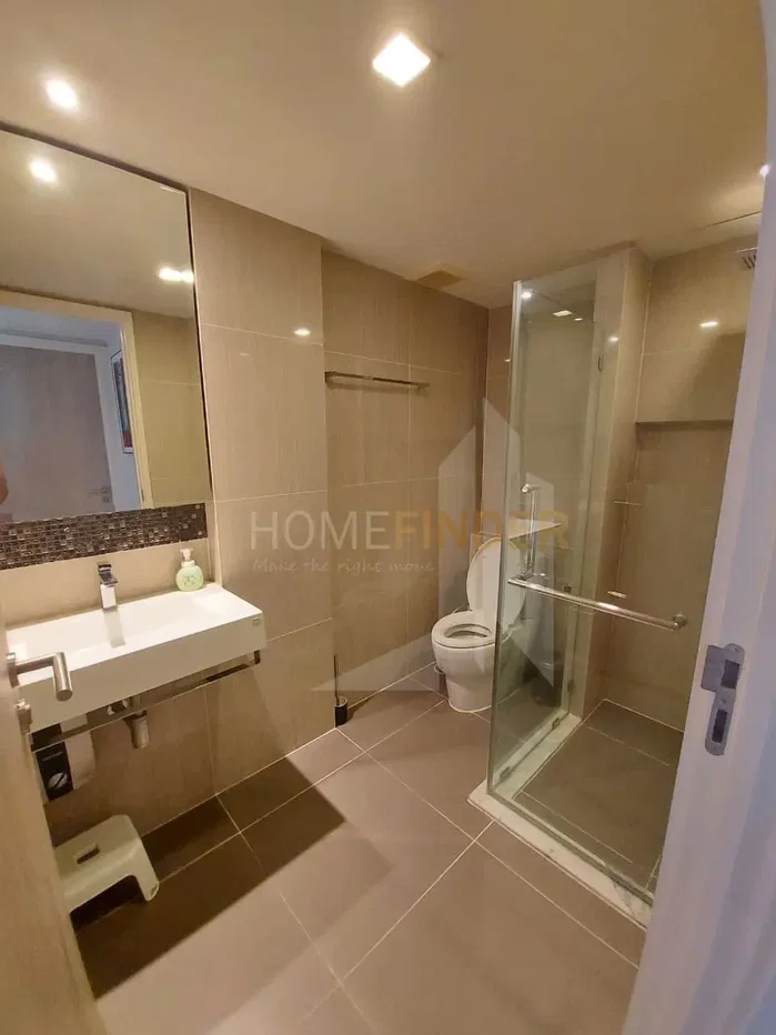 picture Downtown 49 2 bedrooms, for rent - 3/4