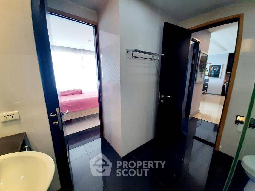 รูป คอนโด 4 ห้องนอน ชั้น 22 พื้นที่ 268 ตร.ม. La Royale Beach Condo (ID 998576) - รูปที่ 12/27