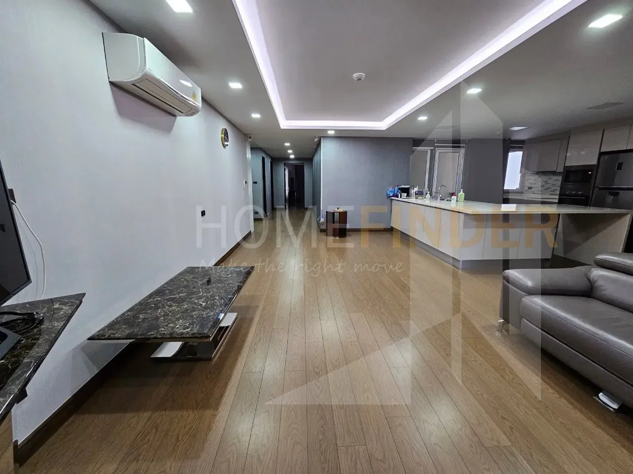 picture Avenue 61 2 bedrooms, for rent - 4/10