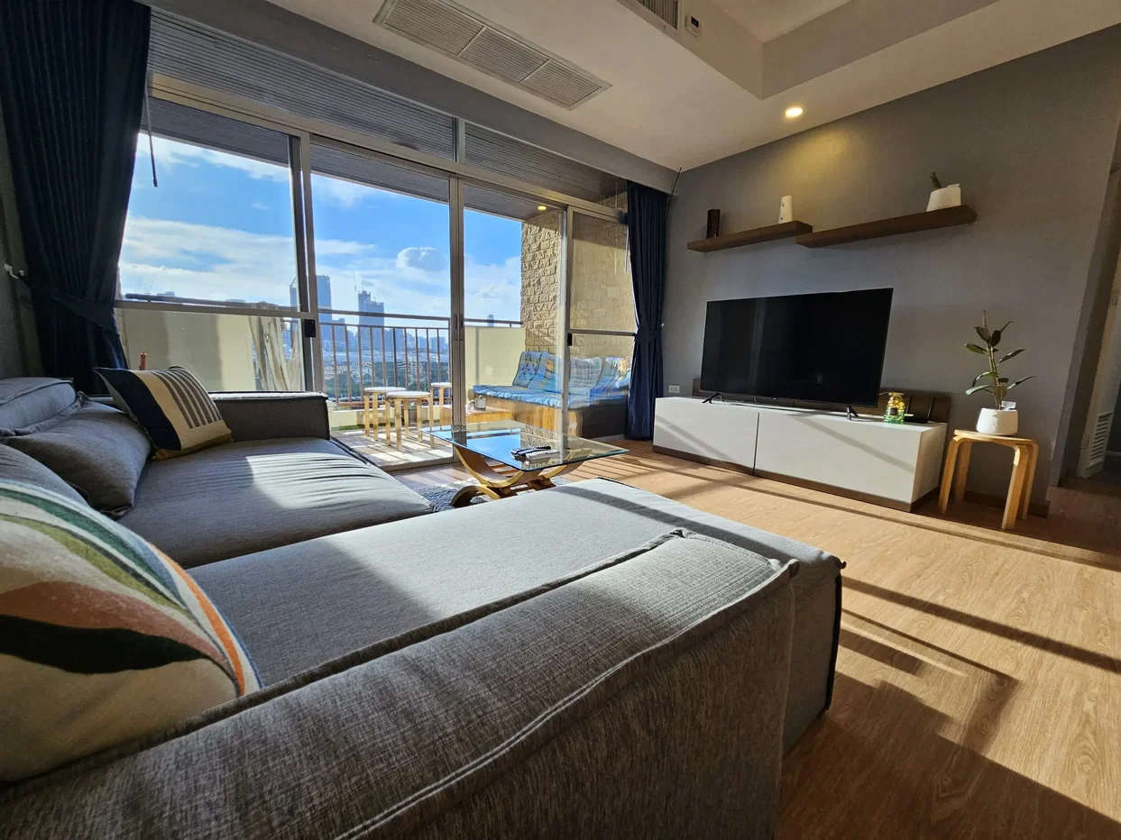 picture Monterey Place Condo 2 bedrooms, for rent - 2/10