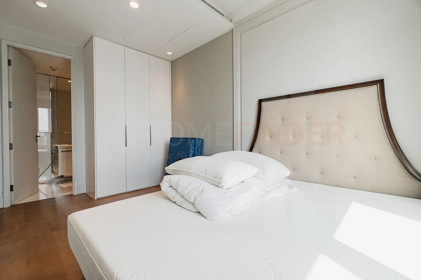 picture 185 Rajdamri 3 bedrooms, for sale - 6/24