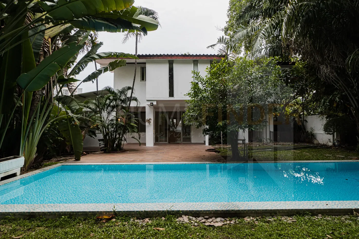 รูป House Ekkamai 5 bedrooms, for rent - รูปที่ 1/10