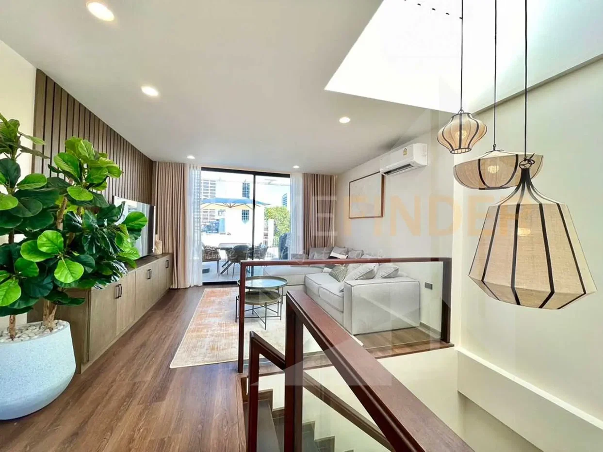 รูป Townhouse in Silom Soi11 3 bedrooms, for rent - รูปที่ 4/12