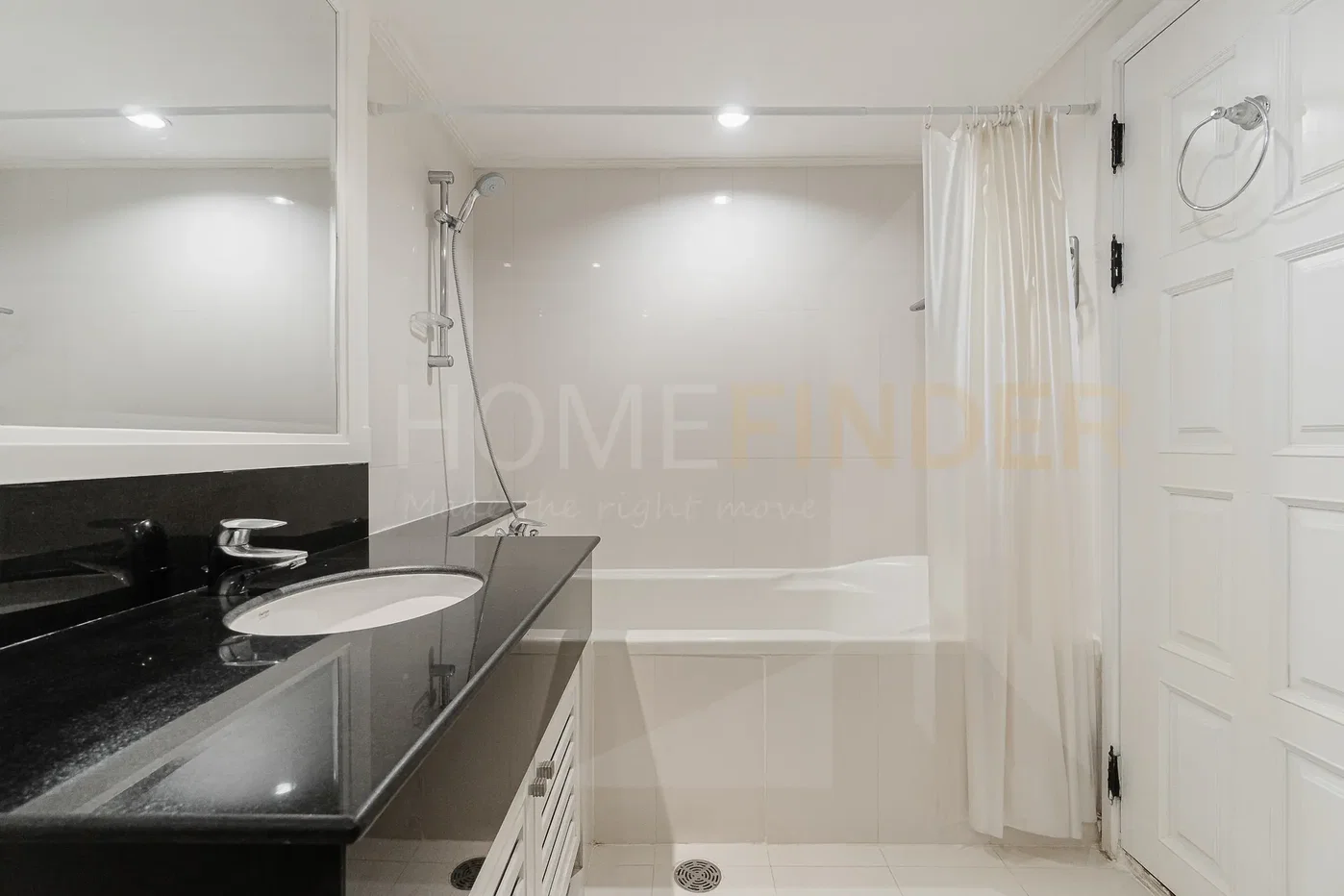picture Centre Point Residence Phromphong Bangkok 4 bedrooms, for rent - 14/18