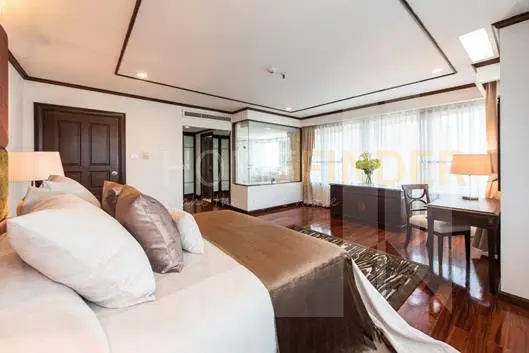 picture Mayfair Garden 3 bedrooms, for rent - 3/8
