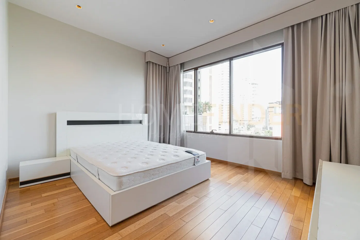 picture The Emporio Place 2 bedrooms, for sale - 5/8