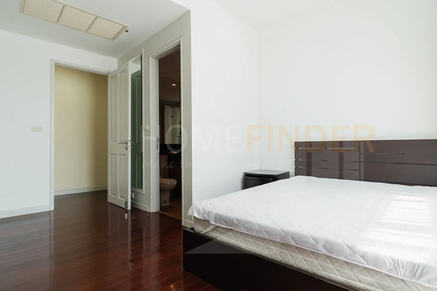 รูป Baan Rajprasong condominium 3 bedrooms, for rent - รูปที่ 8/23