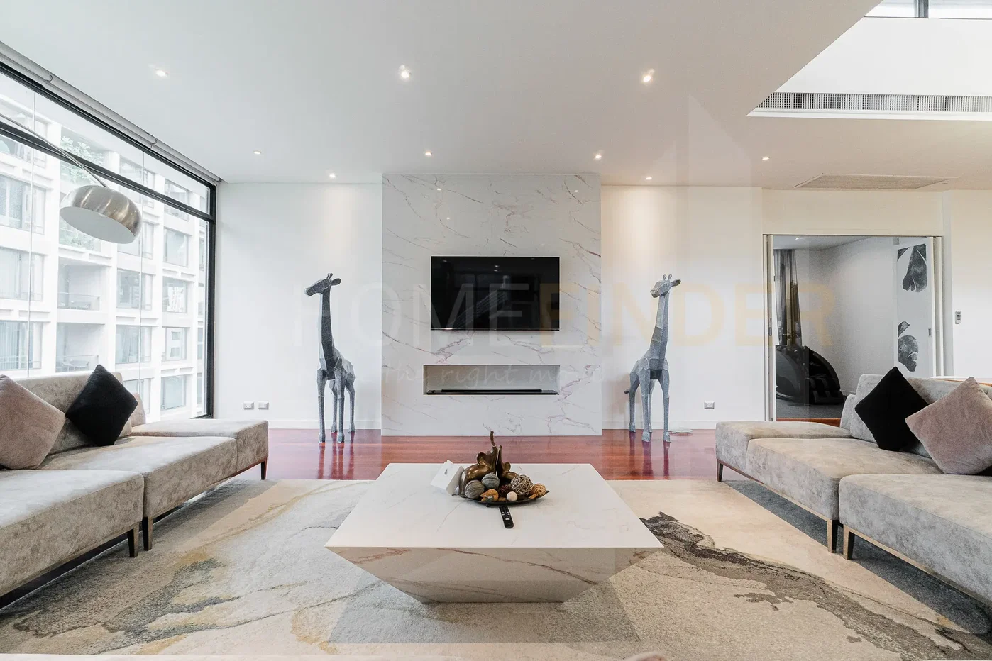 picture Benviar Tonson Residence 6 bedrooms, for rent - 2/17