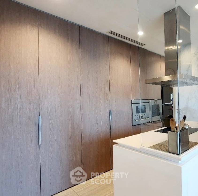 picture 3-BR Condo at 185 Rajadamri near BTS Ratchadamri (ID 3257788) - 3/10