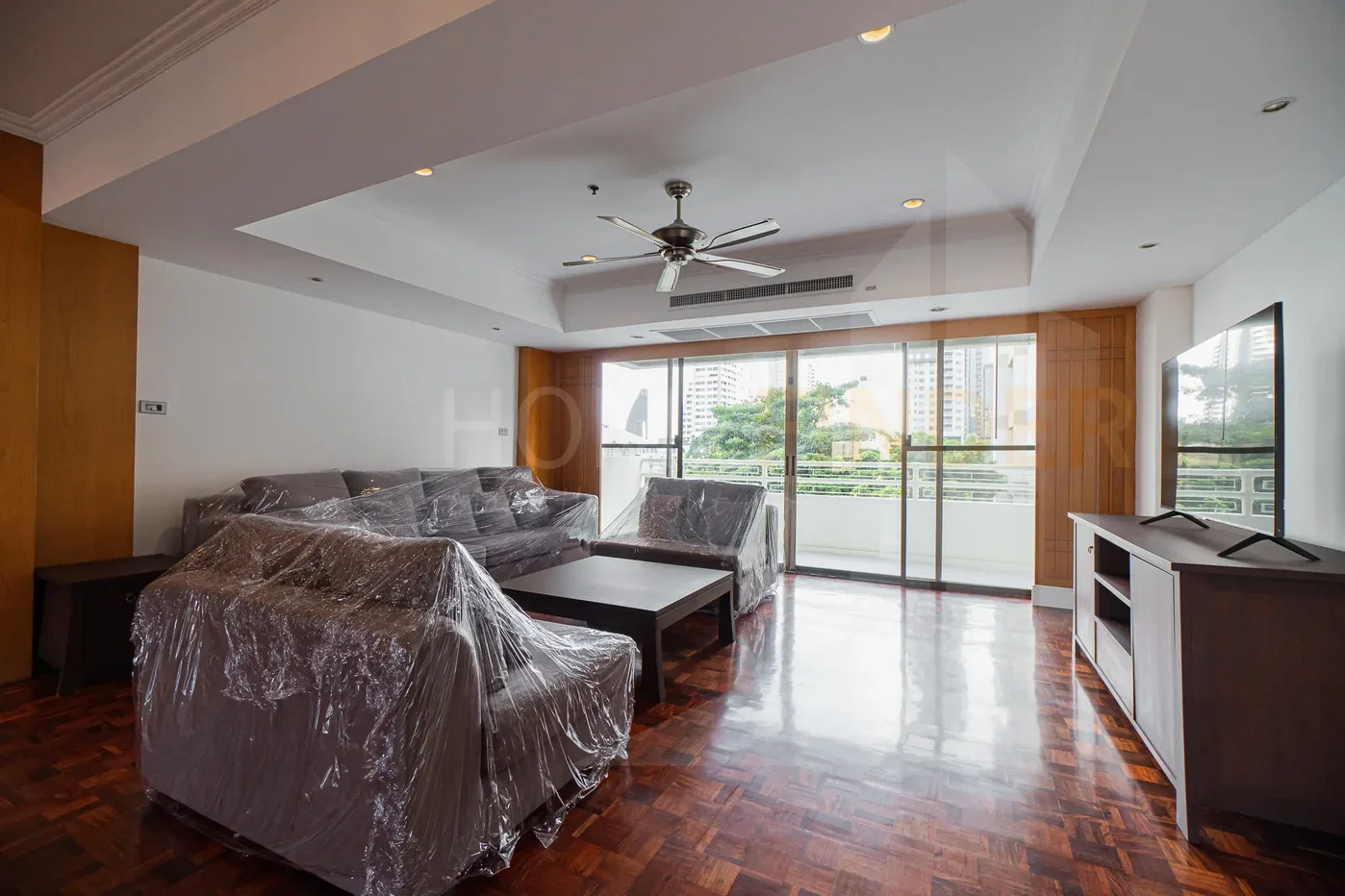 รูป Phirom Garden Residence 3 bedrooms, for rent - รูปที่ 1/10