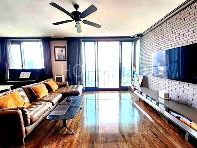 Condos for sale : Aguston Sukhumvit 22 2 bedrooms, for sale