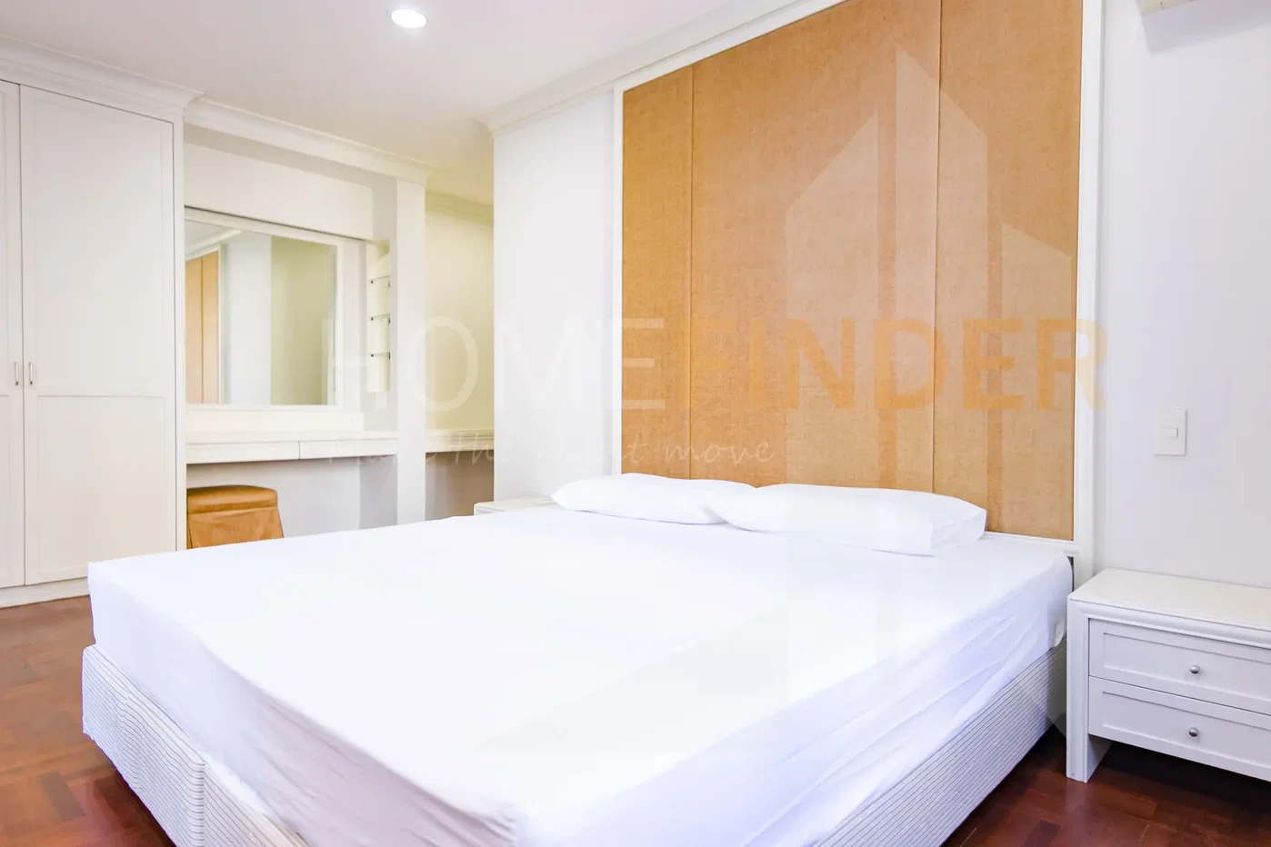 picture Mitkorn Mansion 2 bedrooms, for rent - 3/48