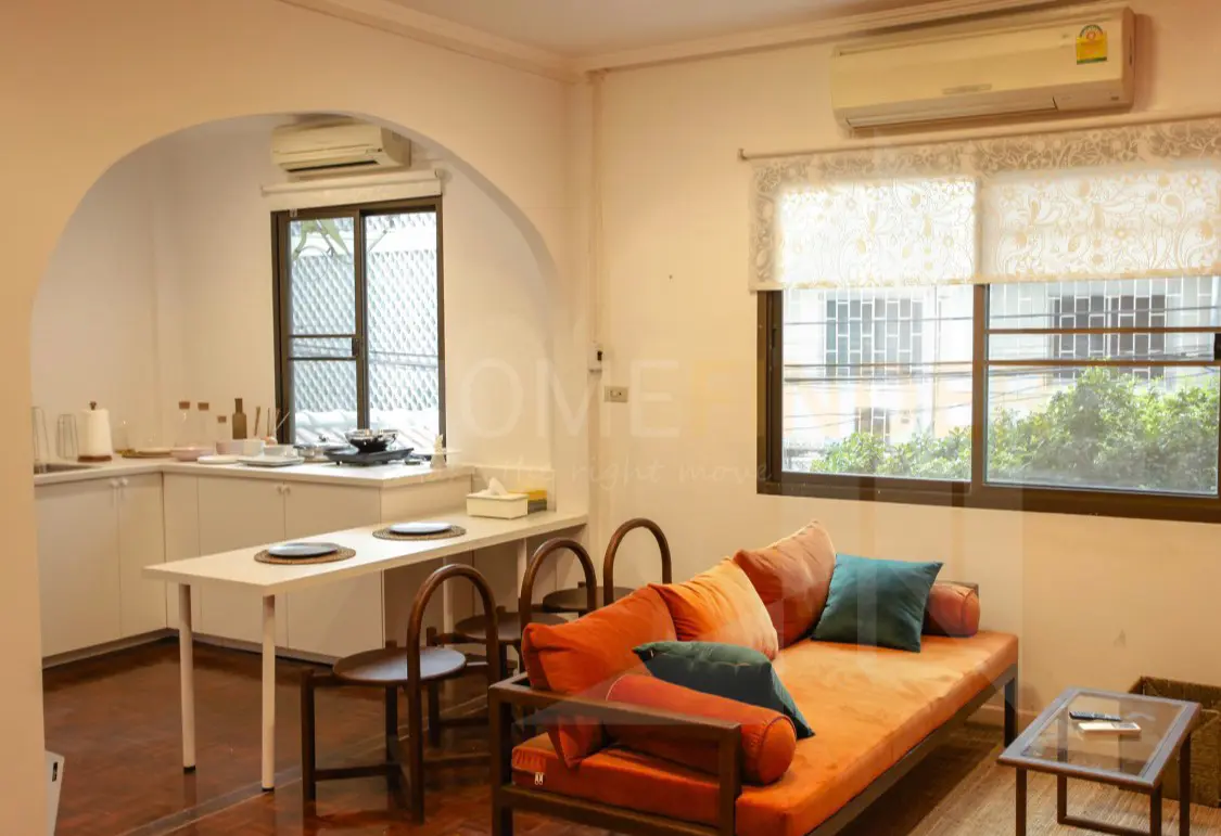 picture Townhome Ploenchit 4 bedrooms, for rent - 2/9