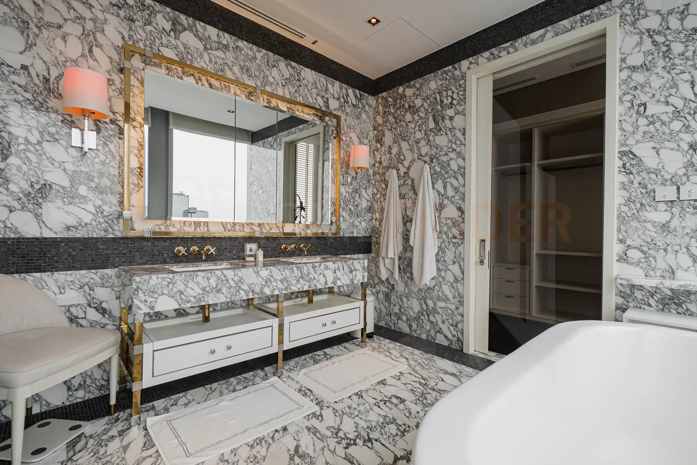 รูป The Ritz - Carlton Residences at MahaNakhon 3 bedrooms, for rent - รูปที่ 15/16