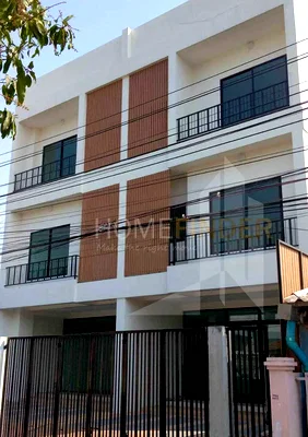 ทาวน์โฮม เขตพระโขนง : Townhome Sukhumvit 101/1 4 bedrooms, for sale