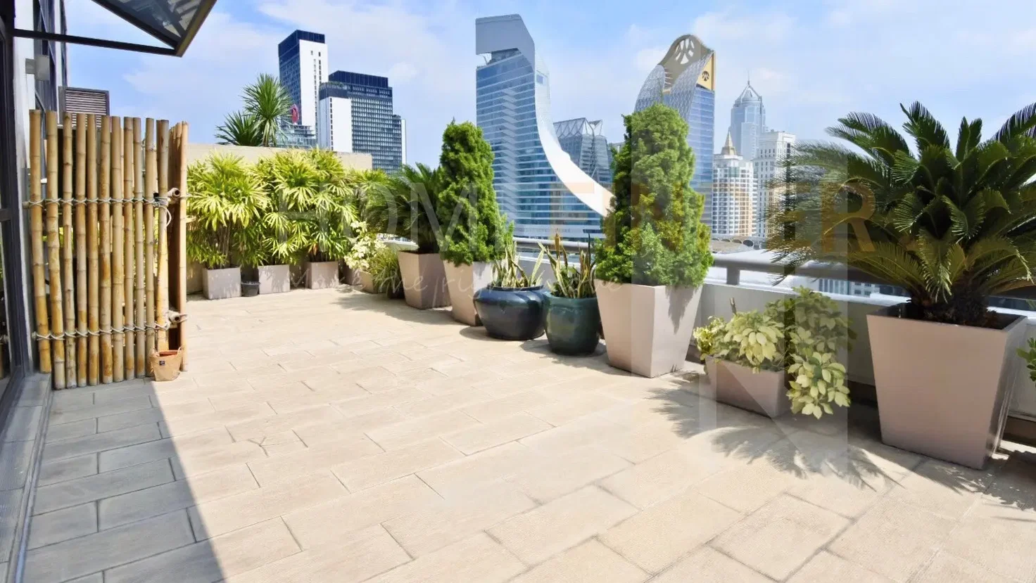 picture Somkid Gardens 2 bedrooms, for rent - 9/11