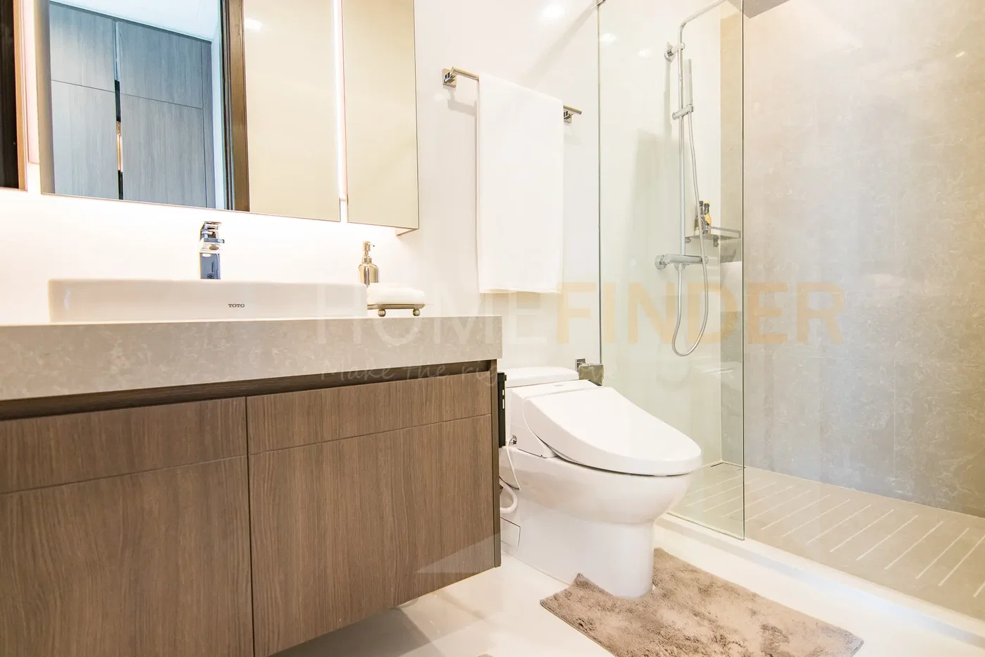 picture Q 1 Sukhumvit 3 bedrooms, for sale - 46/48
