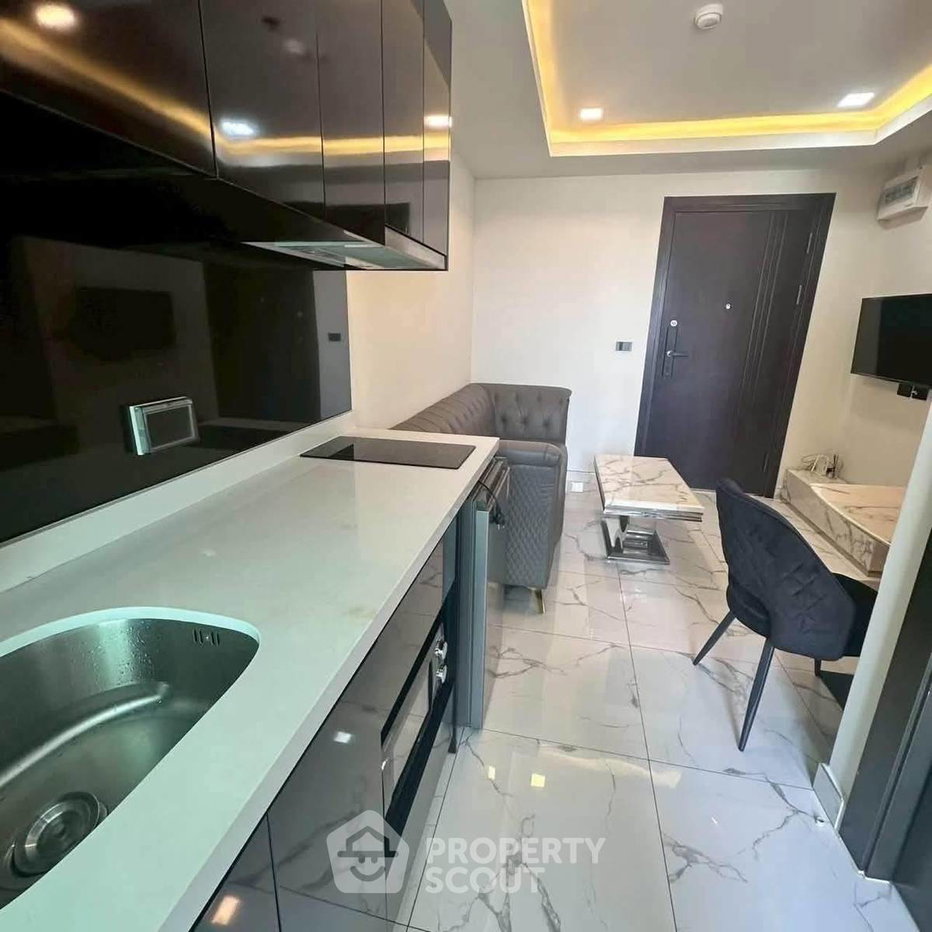 รูป คอนโด 1-ห้องนอน ที่ อคาเดีย มิลเลนเนียม ทาวเวอร์ ใกล้ พัทยาใต้ (ID 3259187) - รูปที่ 6/7