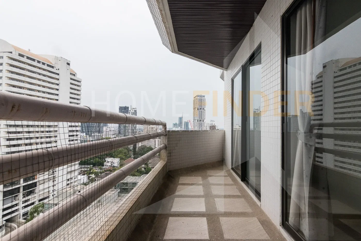 picture Richmond Palace 3 bedrooms, for rent - 10/11