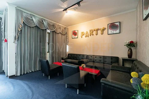 Home Office Sukhumvit 22 4 bedrooms, for rent