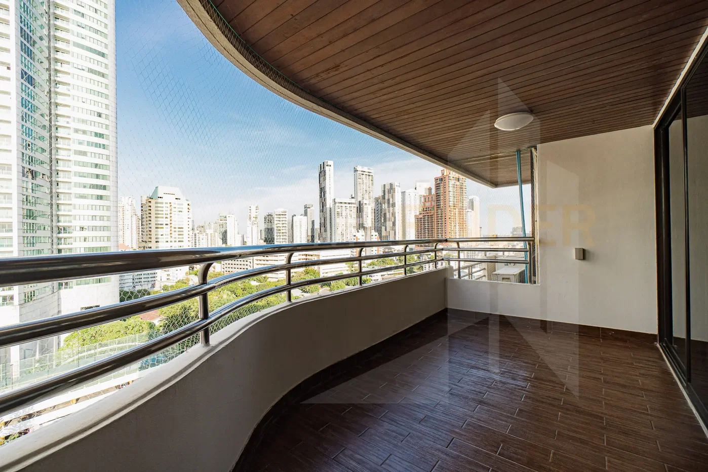 picture Mayfair Garden 3 bedrooms, for rent - 10/10
