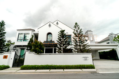 Houses for sale : Nantawan Bangna km.15, 5 Bedrooms – Bangna–Trat Road 5 bedrooms, for sale