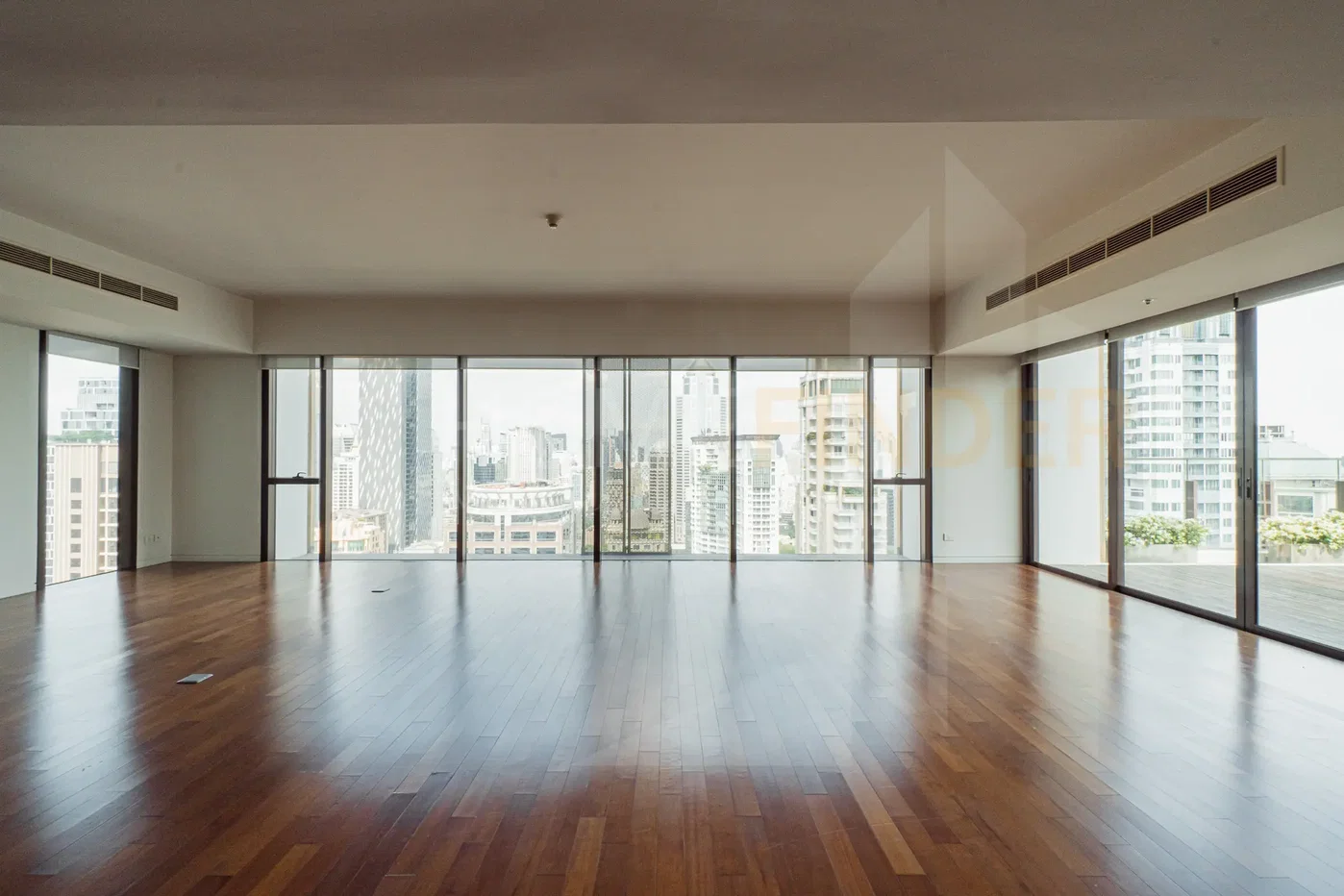 รูป Hansar Rajdamri 3 bedrooms, for rent - รูปที่ 1/12