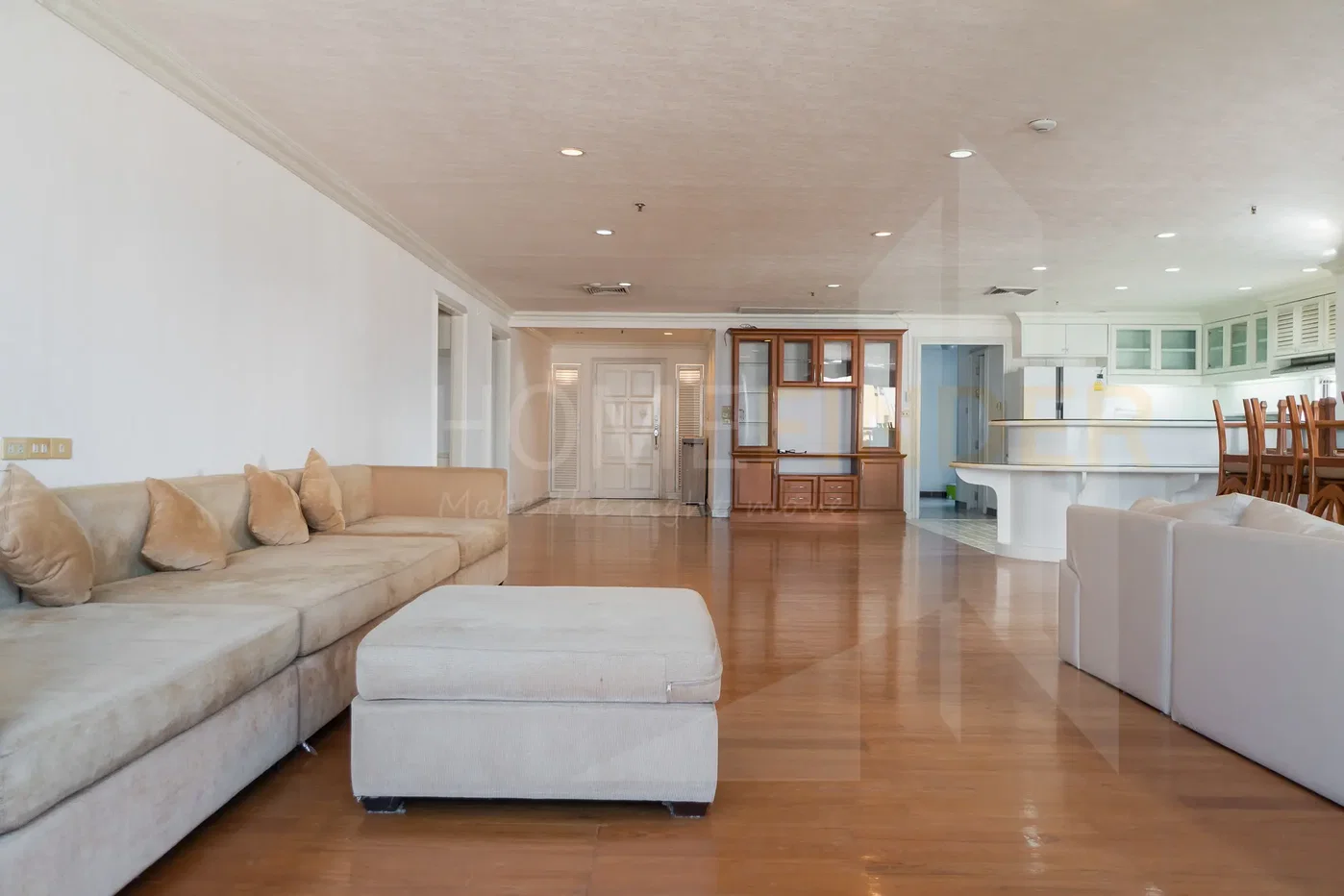 picture Baan Suanpetch condominium 3 bedrooms, for rent - 2/21