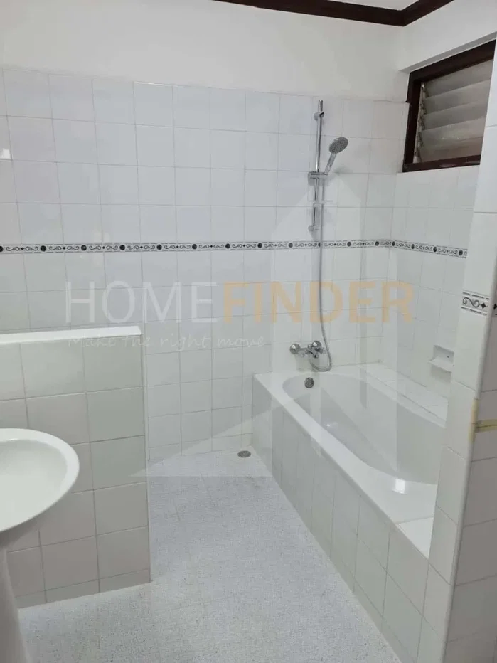 รูป House in Ekkamai Soi 4 3 bedrooms, for rent - รูปที่ 7/7