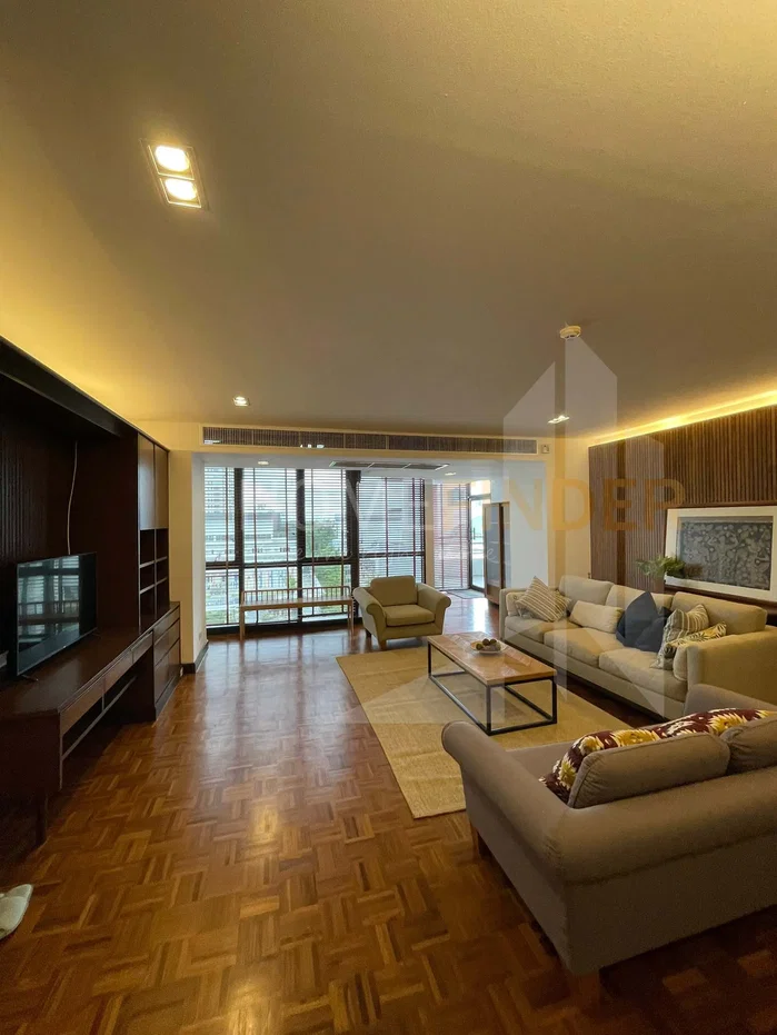 picture Baan Yen Akard 3 bedrooms, for rent - 1/6