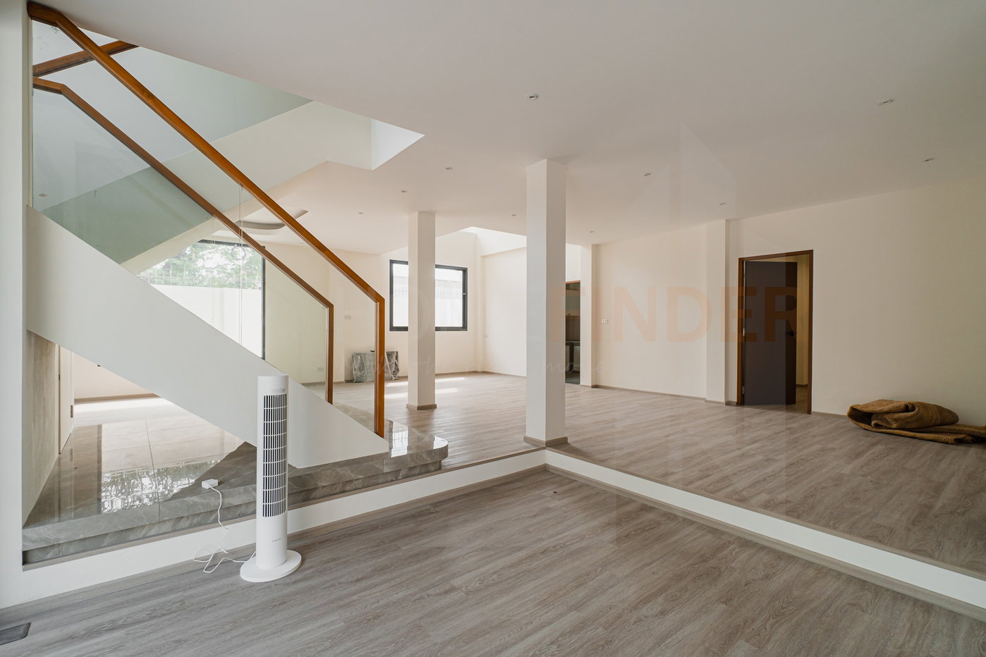 picture House in Phra Khanong 4 bedrooms, for sale - 4/22