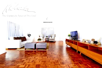 เช่าบ้านเดี่ยว ถนนวิภาวดีรังสิต : The Lakeside Residence and Condotel 4 bedrooms, for rent
