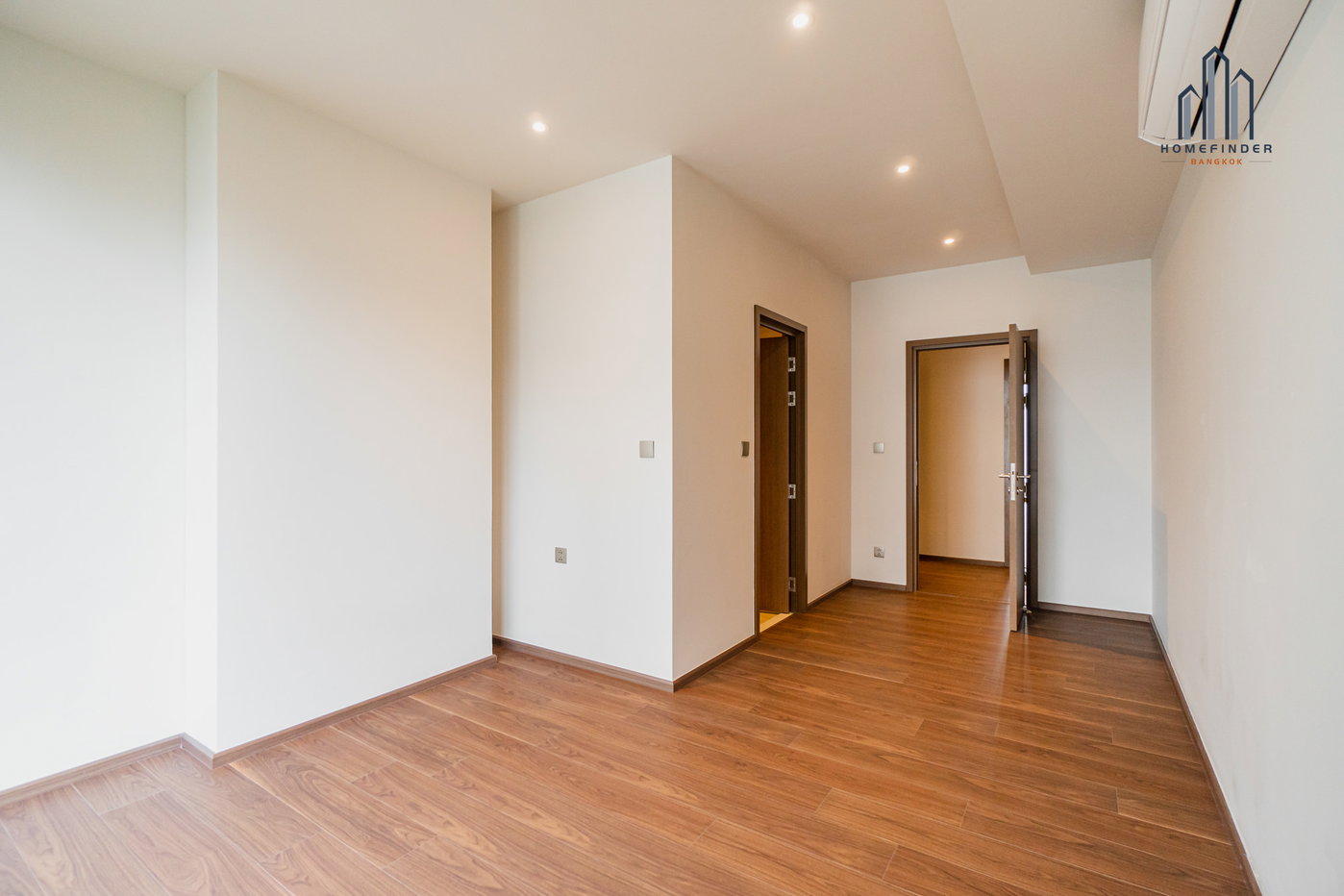 picture via 61 2 bedrooms, for sale - 16/20