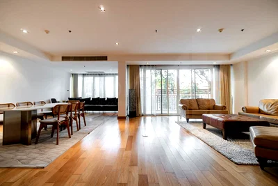 Condos for sale : Belgravia Residences 4 bedrooms, for sale