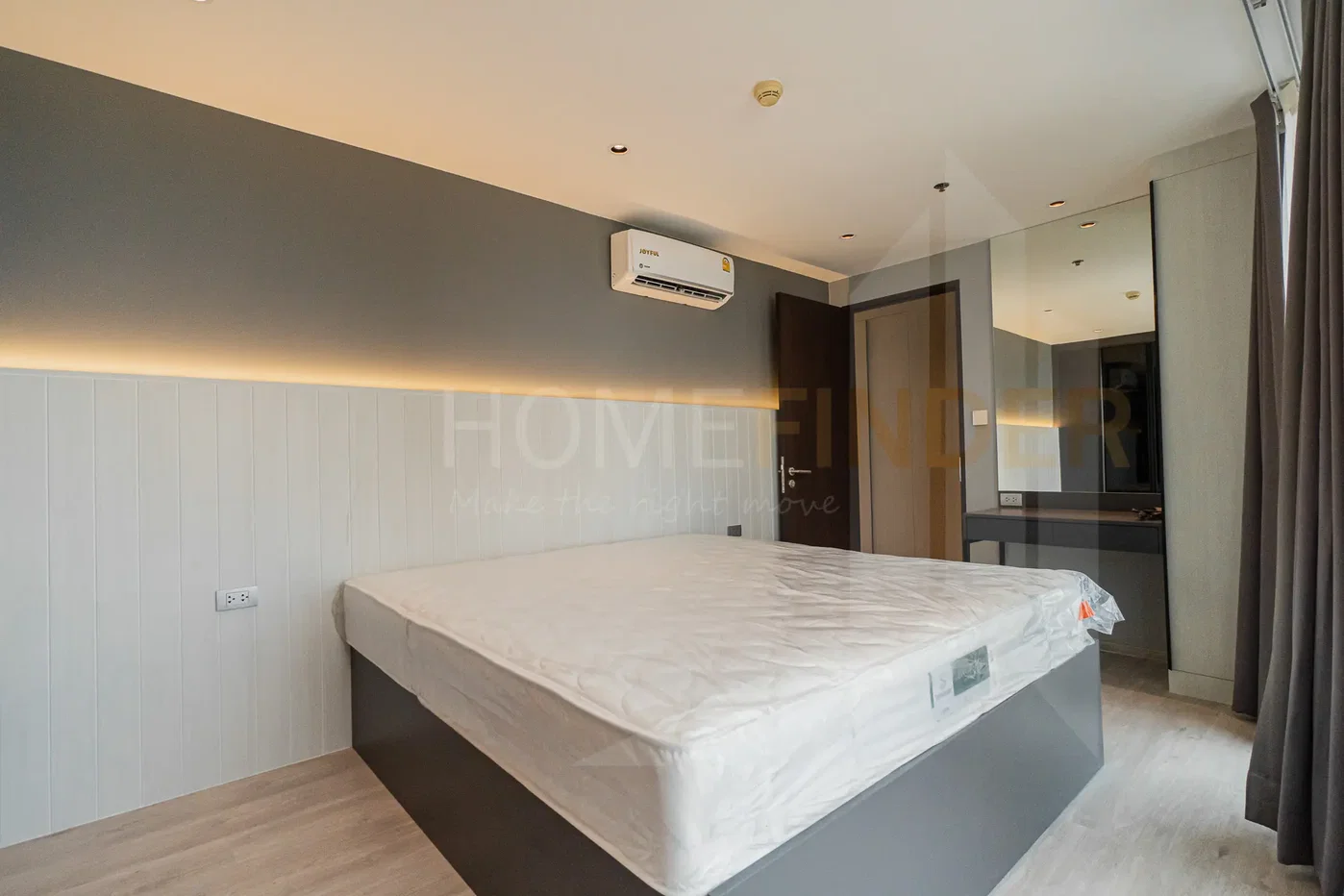 picture Sky Walk Condominium 2 bedrooms, for sale - 3/8