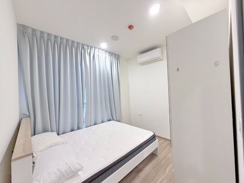 9837, 2 Br. condo for rent and sale at The Stage made by me Ratchada-Huaikhwang.