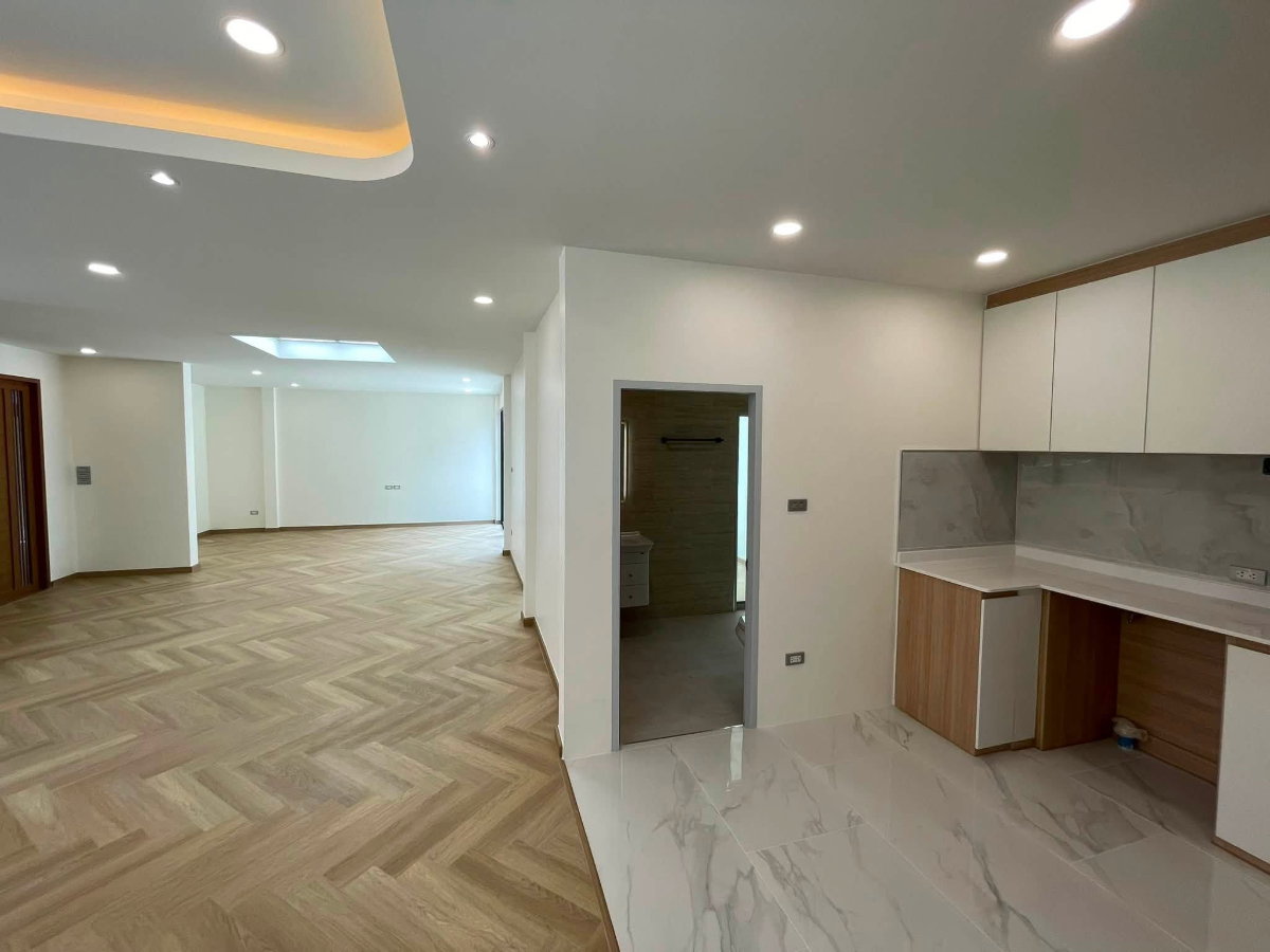 รูป  ขายบ้านเดี่ยว ซอยลาดพร้าว 87 ทะลุเลียบด่วน CDC ติด MRT เขตวังทองหลาง แขวงคลองเจ้าคุณสิงห์ ตกแต่งใหม่ทั้งหลัง ทำเลดี - รูปที่ 14/48