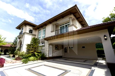 Houses for rent Bang Plee Samut Prakarn : Nantawan Bangna, 4 Bedrooms Modern 4 bedrooms, for rent