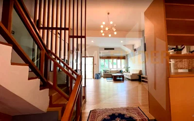 Houses for sale J Avenue Thonglor : Townhouse in Ekkamai 5 bedrooms, for sale